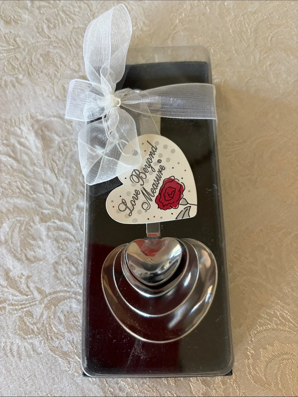 Love Beyond Measure Heart Measuring Spoon Set - Silver